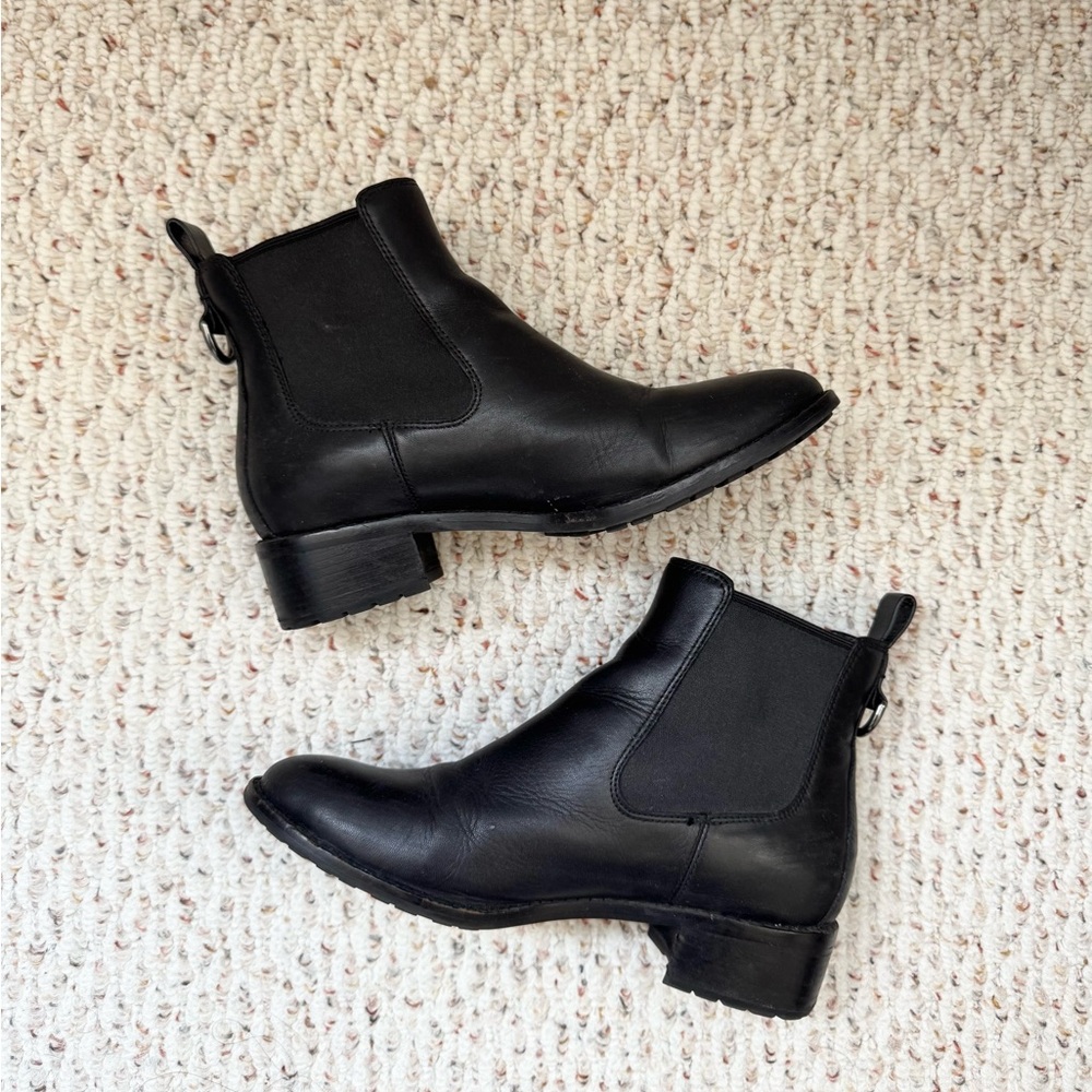 Cole Haan Newburg Waterproof Chelsea Boot - Black (size 6.5)